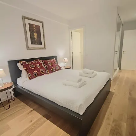 In Amoreiras Lodge *